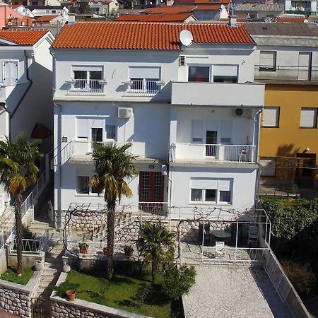 Apartman Lara Crikvenica Bagian luar foto