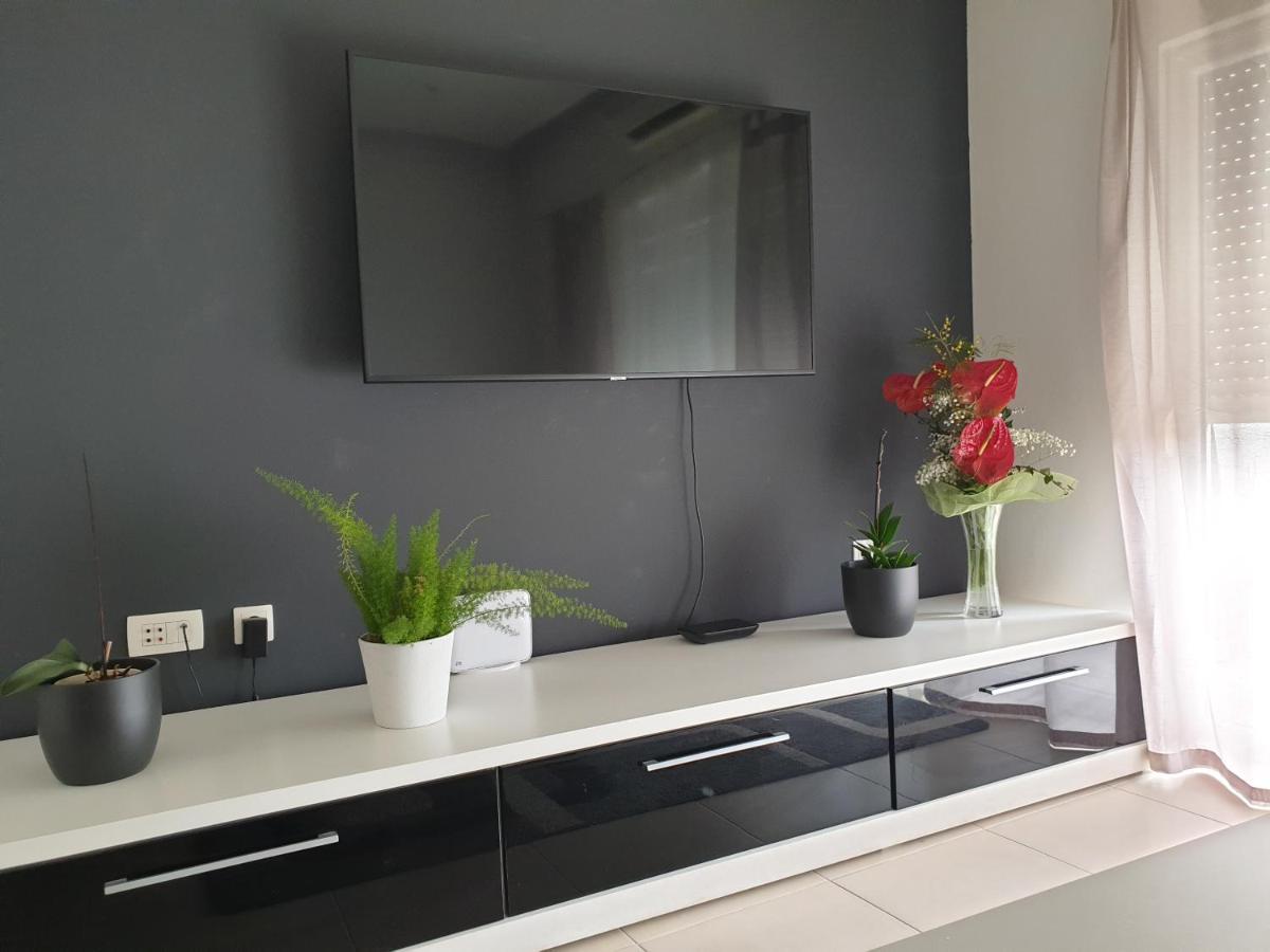 Apartman Lara Crikvenica Bagian luar foto