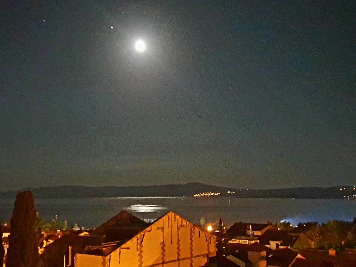 Apartman Lara Crikvenica Bagian luar foto